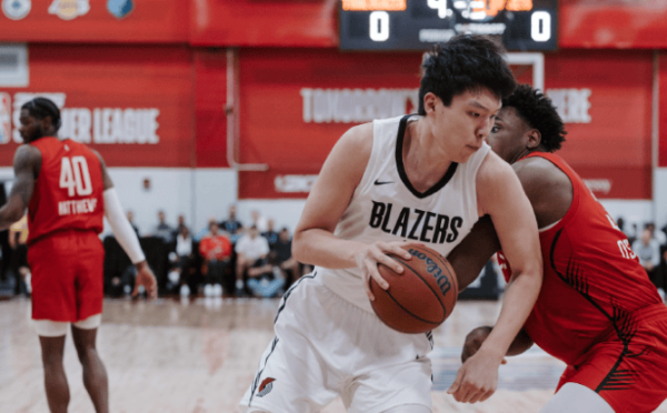 股利网 杨瀚森：在CBA定义自己是传统中锋，来了后发现不是那么传统